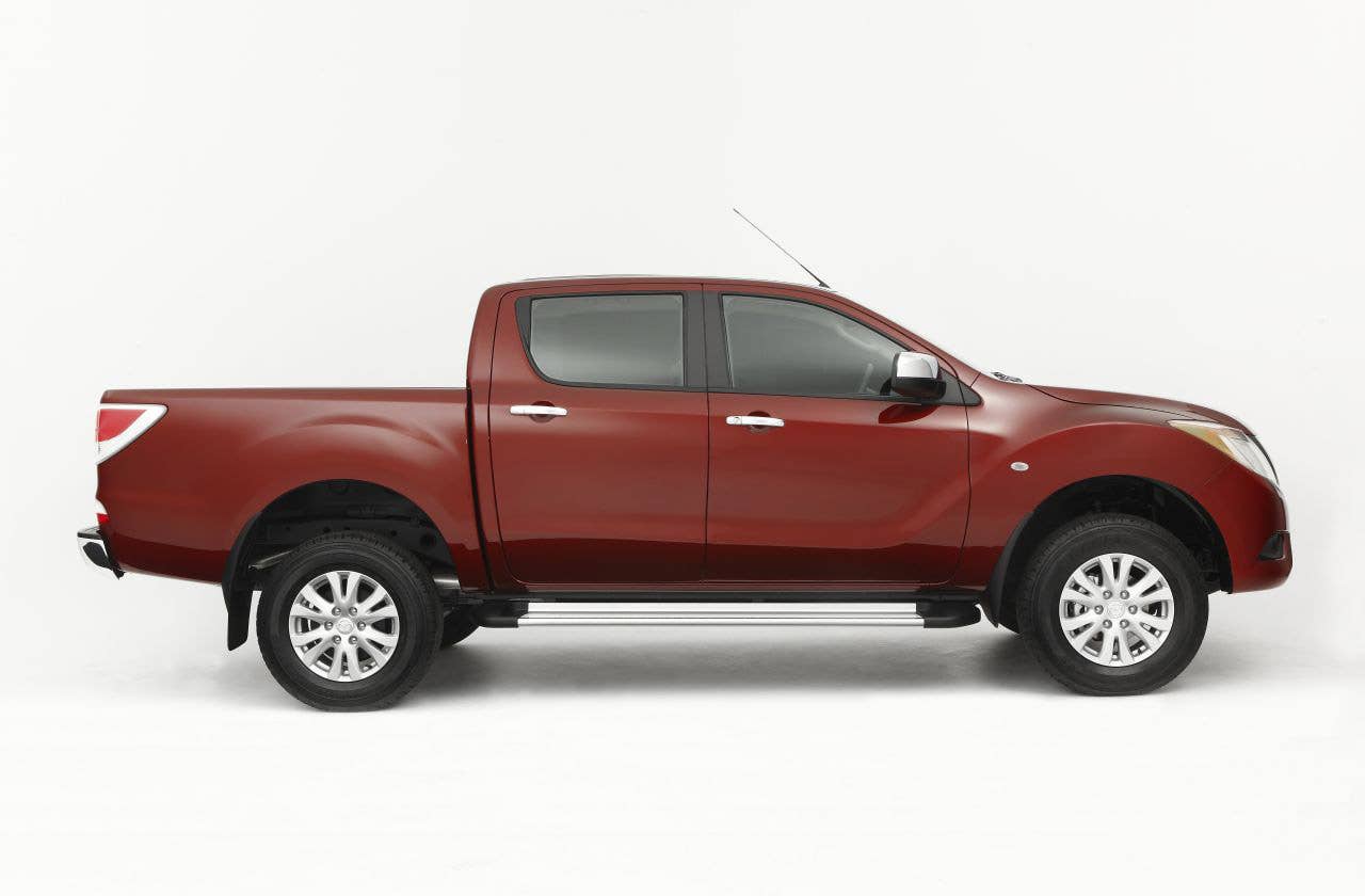 2011 Mazda BT-50 side