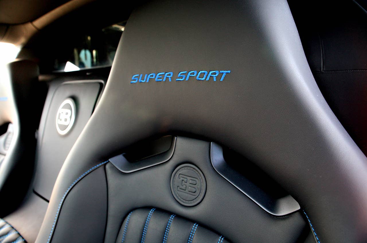 2011 Bugatti Veyron Super Sport seats