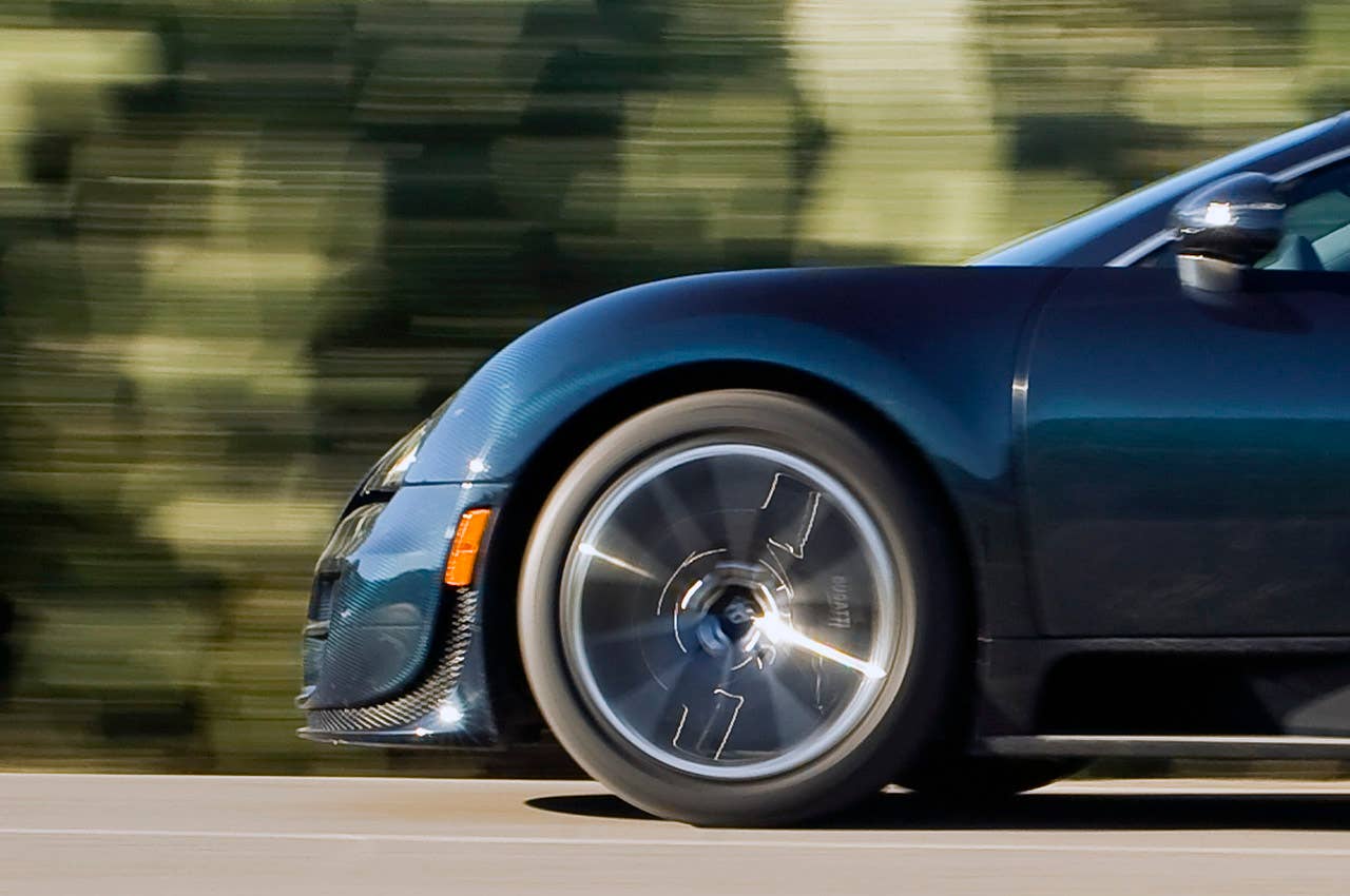 2011 Bugatti Veyron Super Sport driving