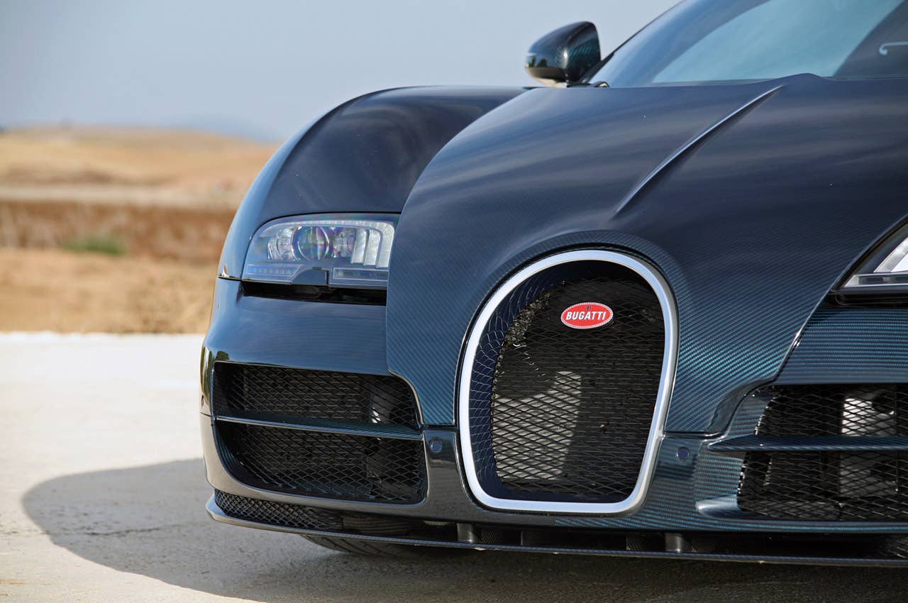 2011 Bugatti Veyron Super Sport front detail