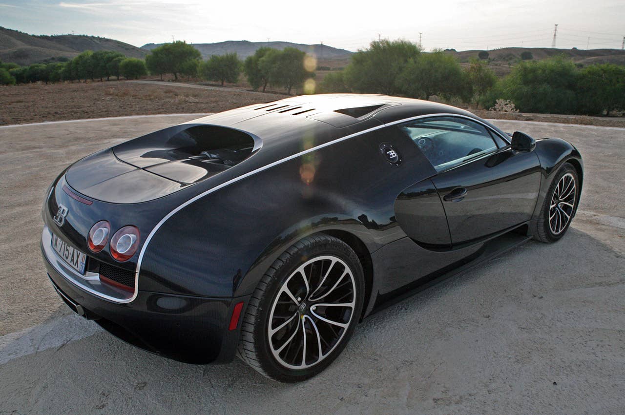 2011 Bugatti Veyron Super Sport rear 3/4 view