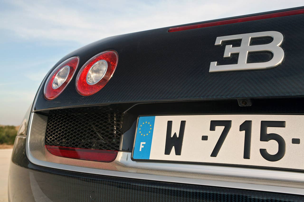2011 Bugatti Veyron Super Sport rear detail