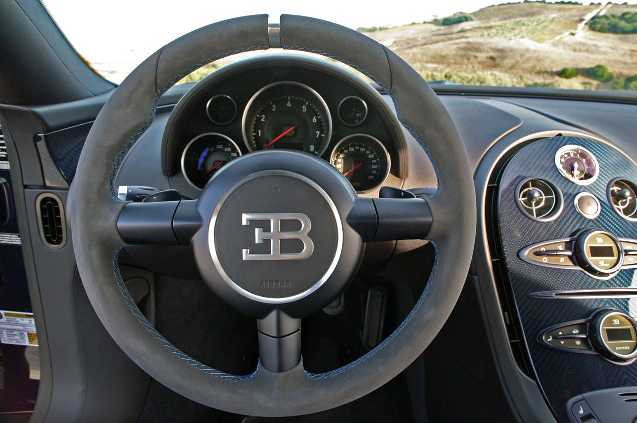 2011 Bugatti Veyron Super Sport steering wheel