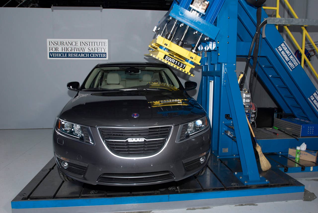2011 Saab 9-5 is an IIHS Top Safety Pick
