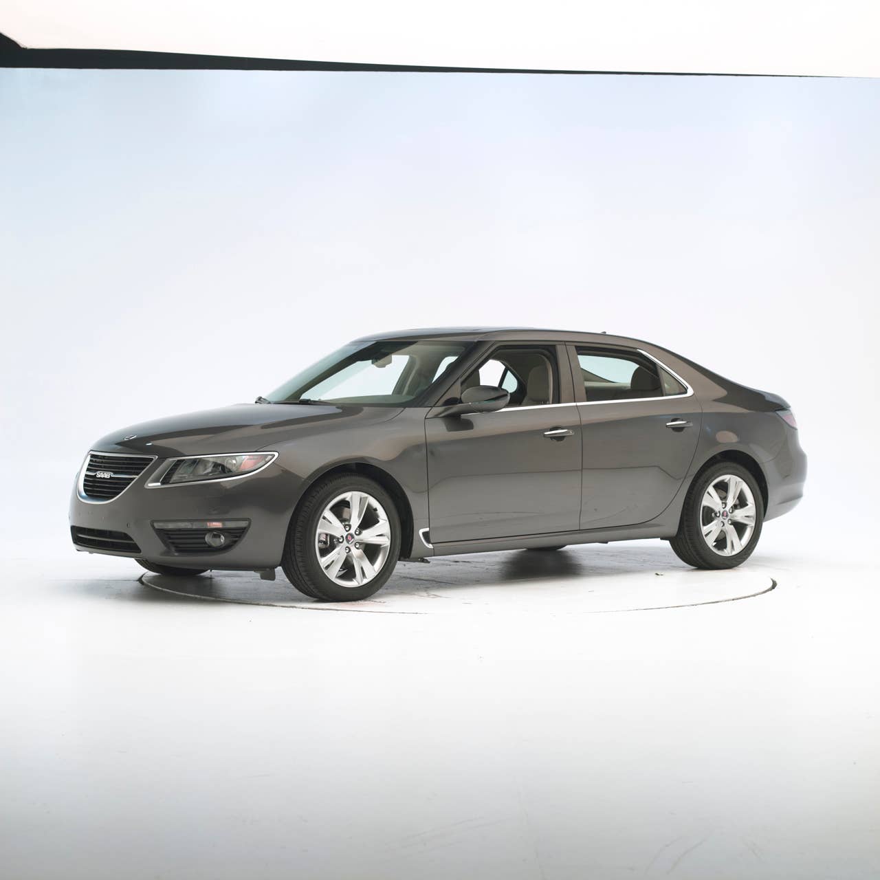 2011 Saab 9-5 is an IIHS Top Safety Pick