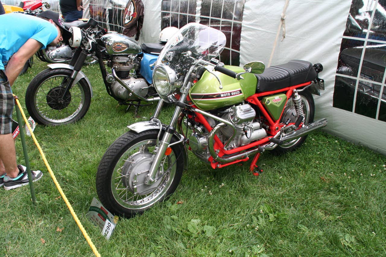 1971 Moto Guzzi V7