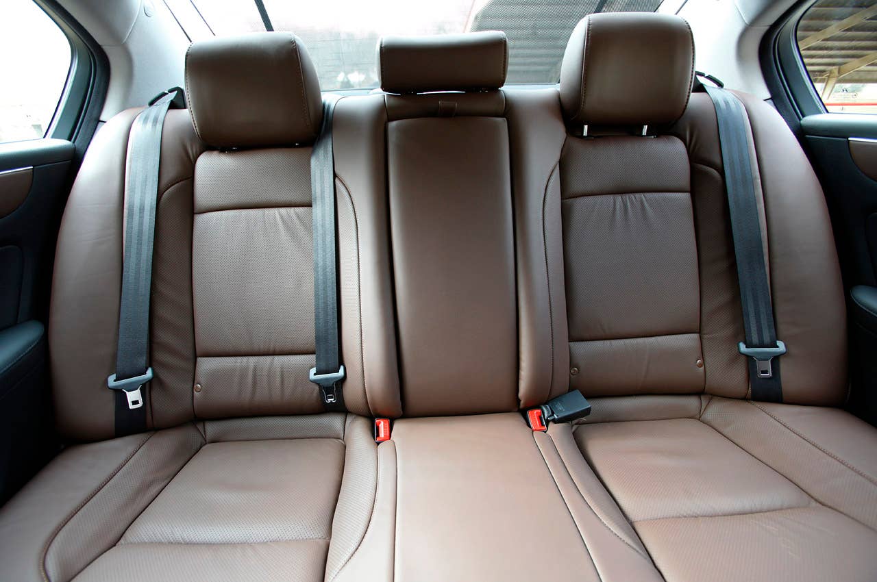 2011 Hyundai Genesis Sedan rear seats