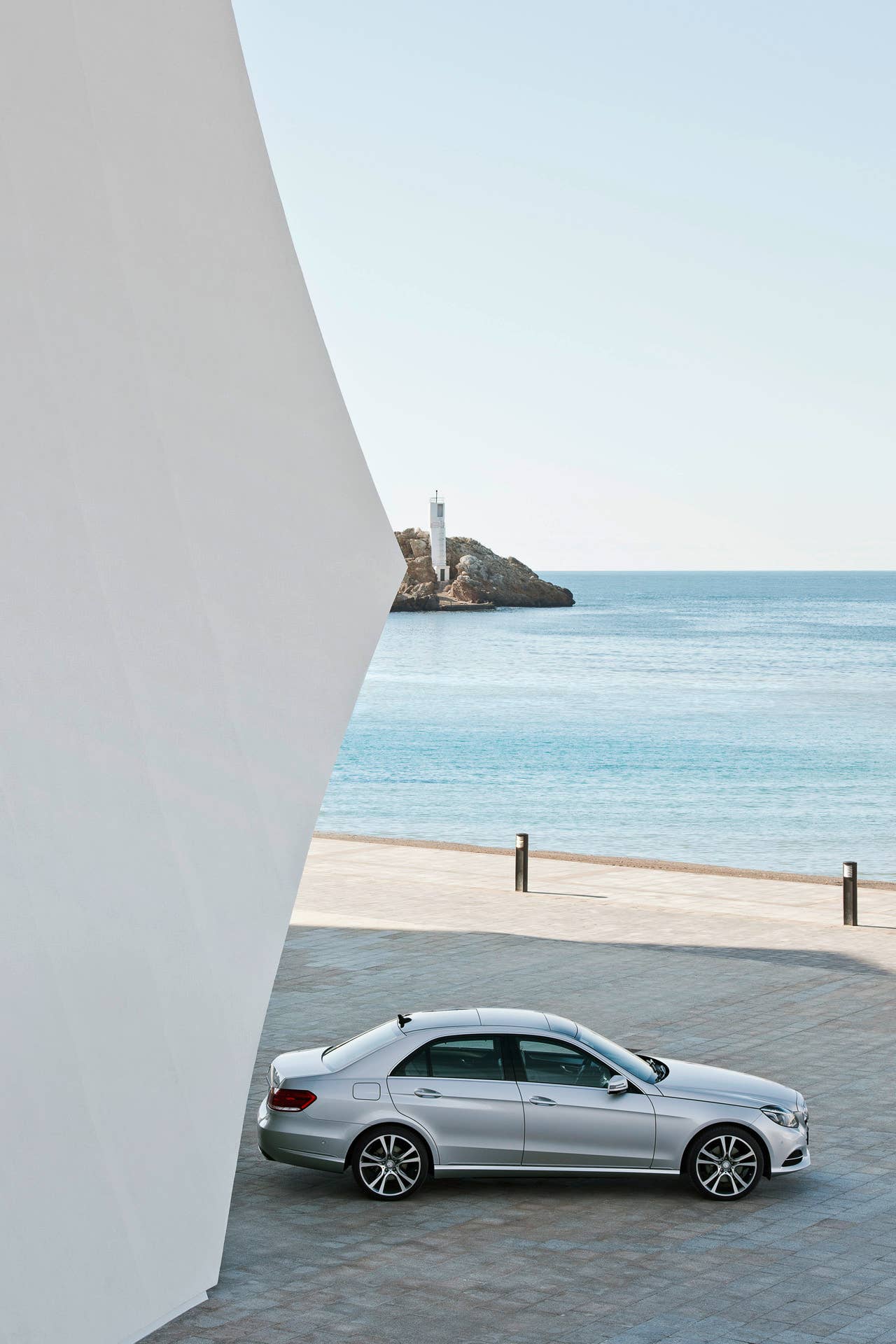 E-Klasse, E 350 4MATIC, Limousine Avantgarde, (W 212), 2012, Lack: Iridiumsilber metallic, Ausstattung: Leder Exclusiv Kristallgrau