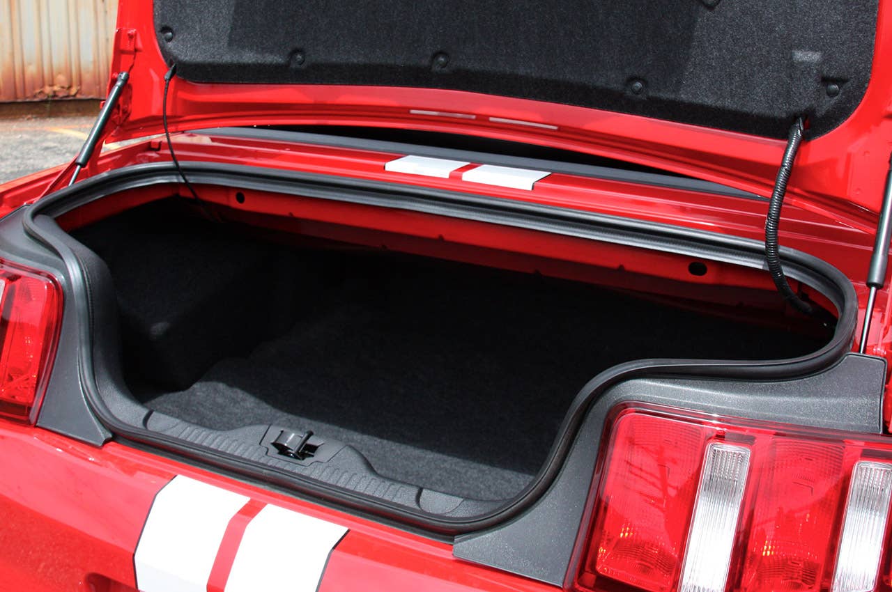 2011 Ford Shelby GT500 Convertible trunk