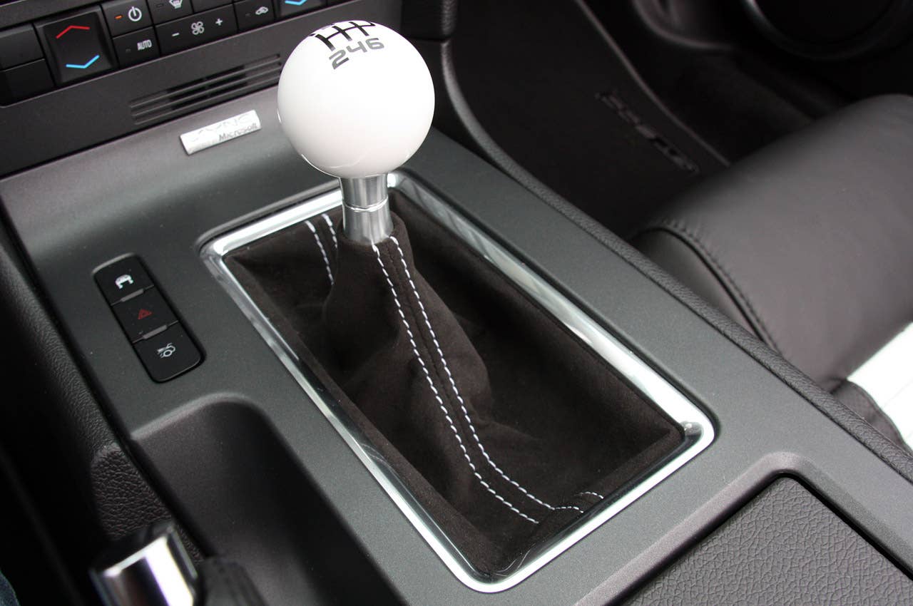 2011 Ford Shelby GT500 Convertible shifter