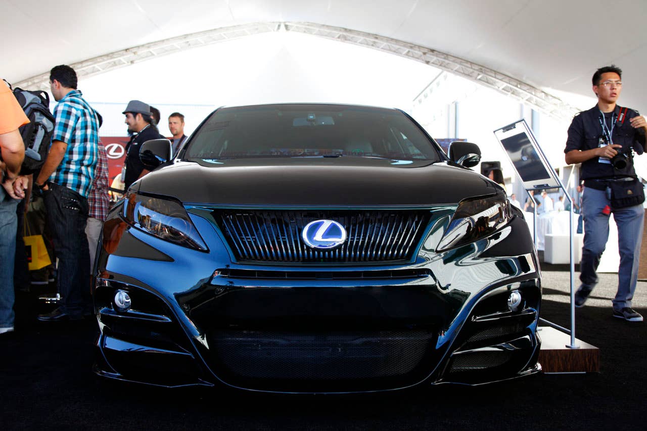 Lexus RX 450h by Paul Tolson front