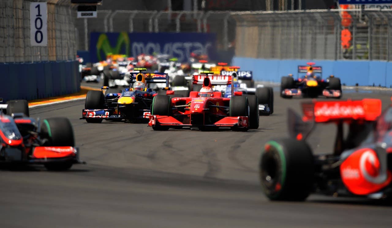 Drivers take the start of the Formula On Drivers take the start of the Formula One Grand Prix of Europe, at the Valencia Street Circuit on August 23, 2009 in Valencia. AFP PHOTO / RAFA RIVAS (Photo credit should read RAFA RIVAS/AFP/Getty Images)