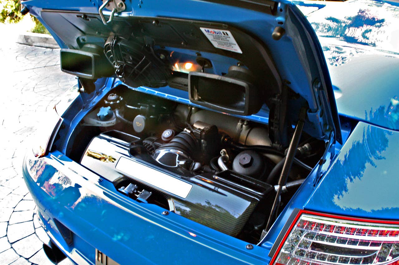2011 Porsche 911 Speedster engine