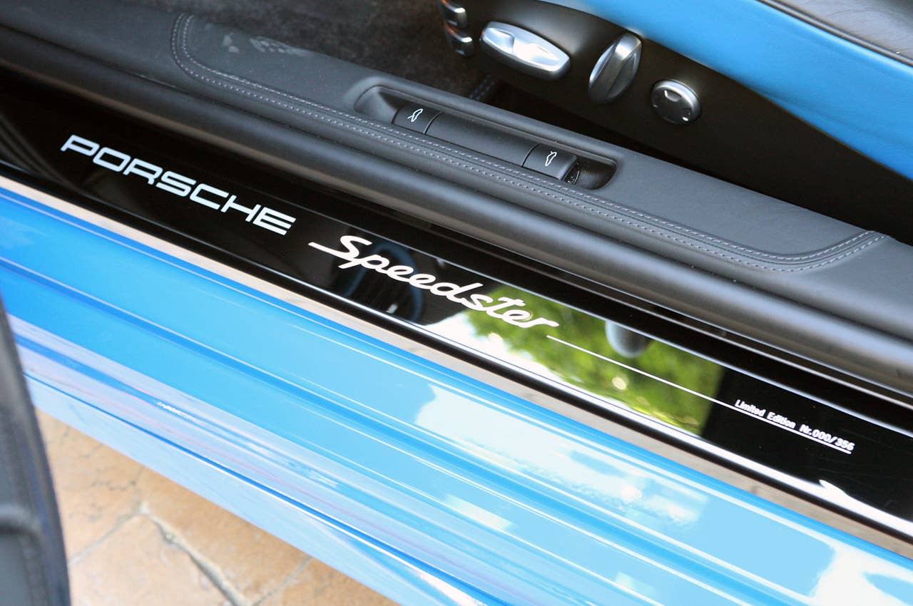 2011 Porsche 911 Speedster side sill