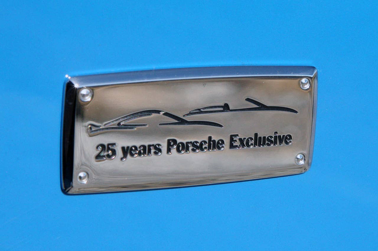 2011 Porsche 911 Speedster badge