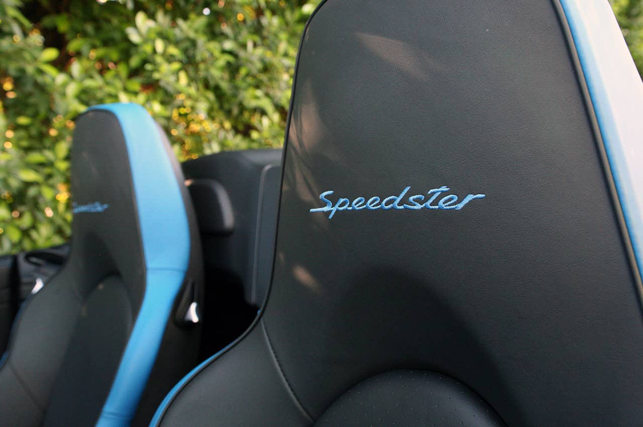 2011 Porsche 911 Speedster seats