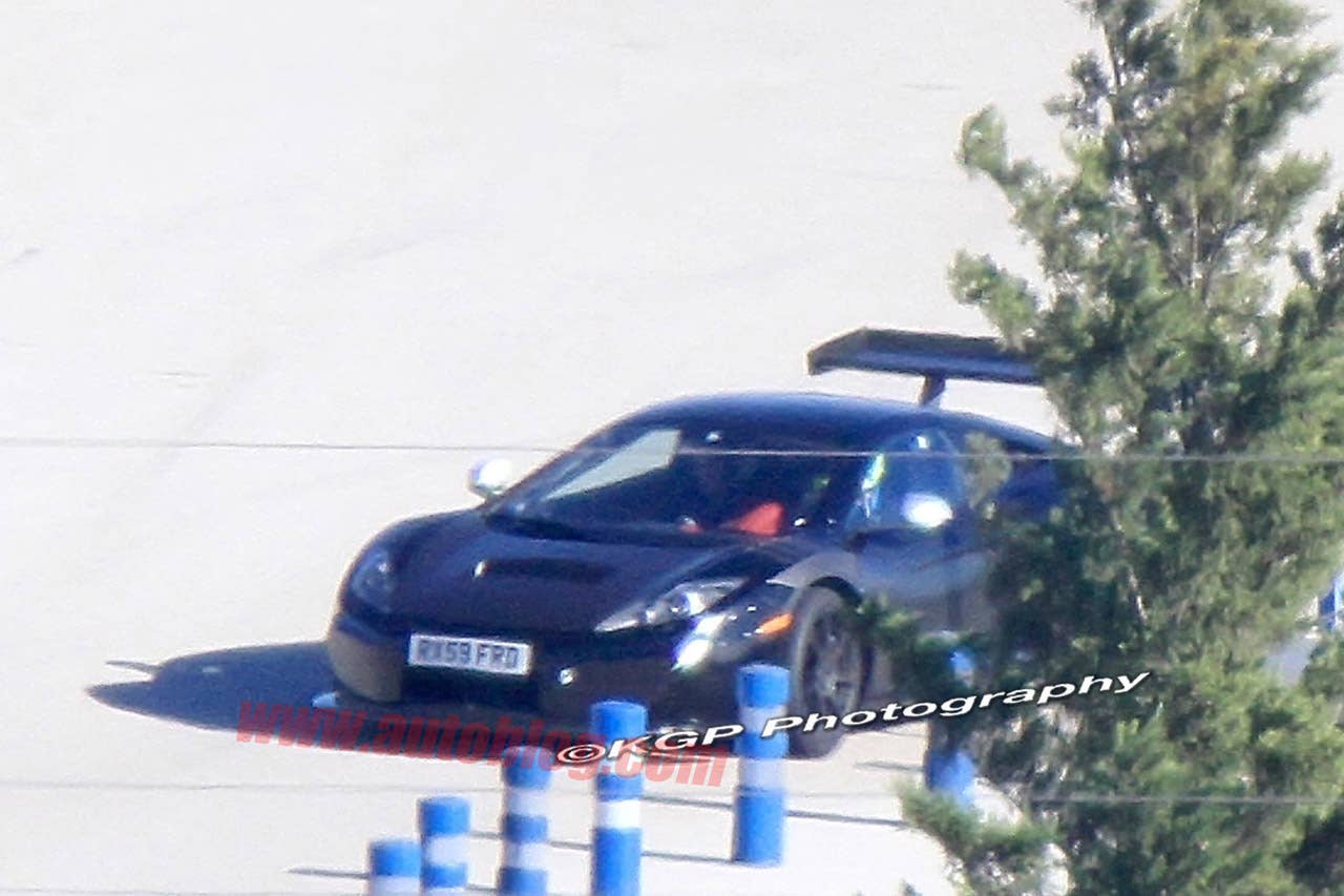 McLaren MP4-12C GT3 spy shots