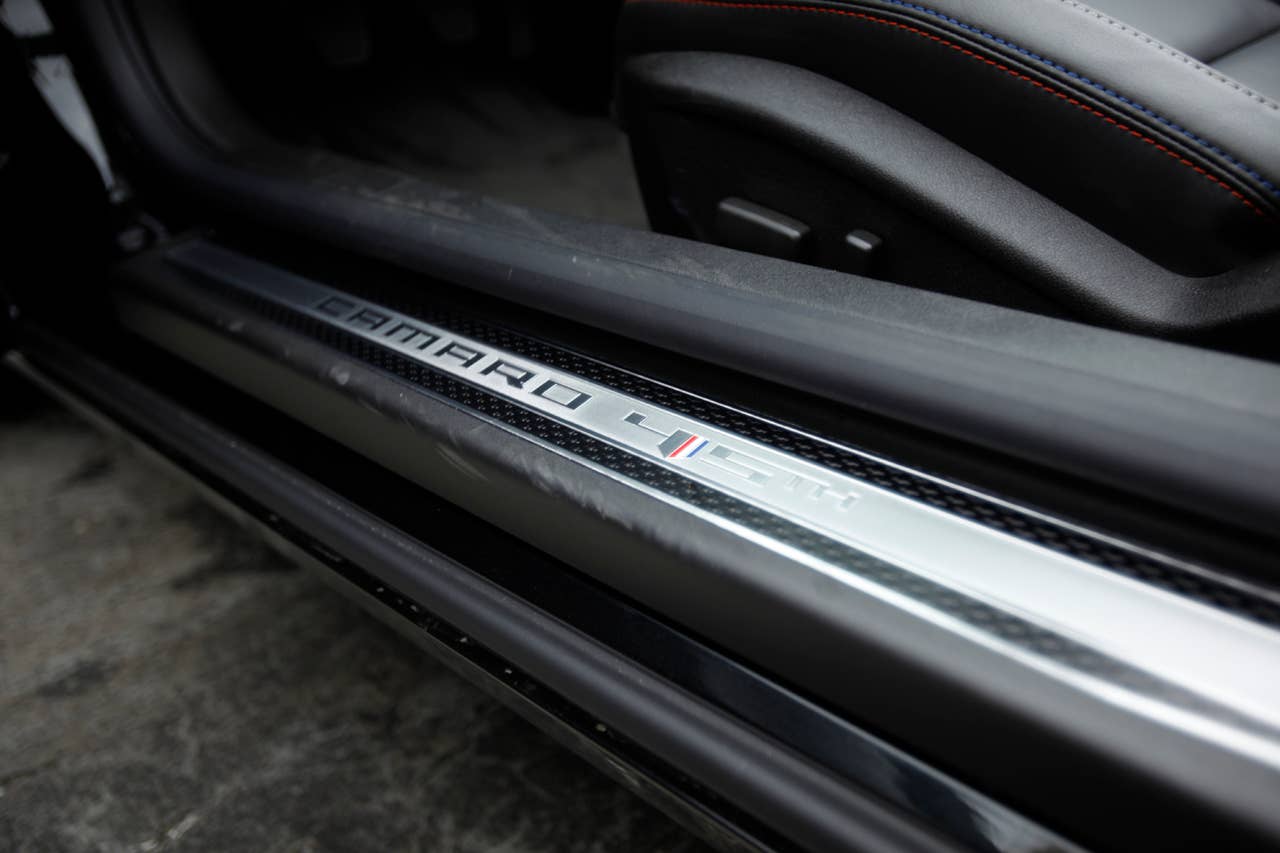 2012 Chevrolet Camaro 45th Anniversary Edition door sill