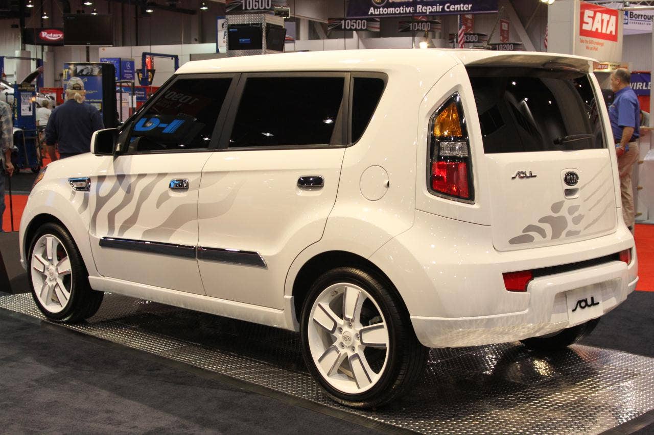 Kia Soul White Tiger