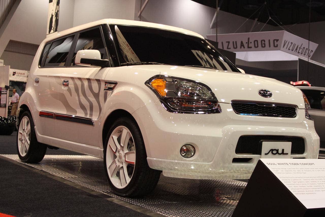 Kia Soul White Tiger