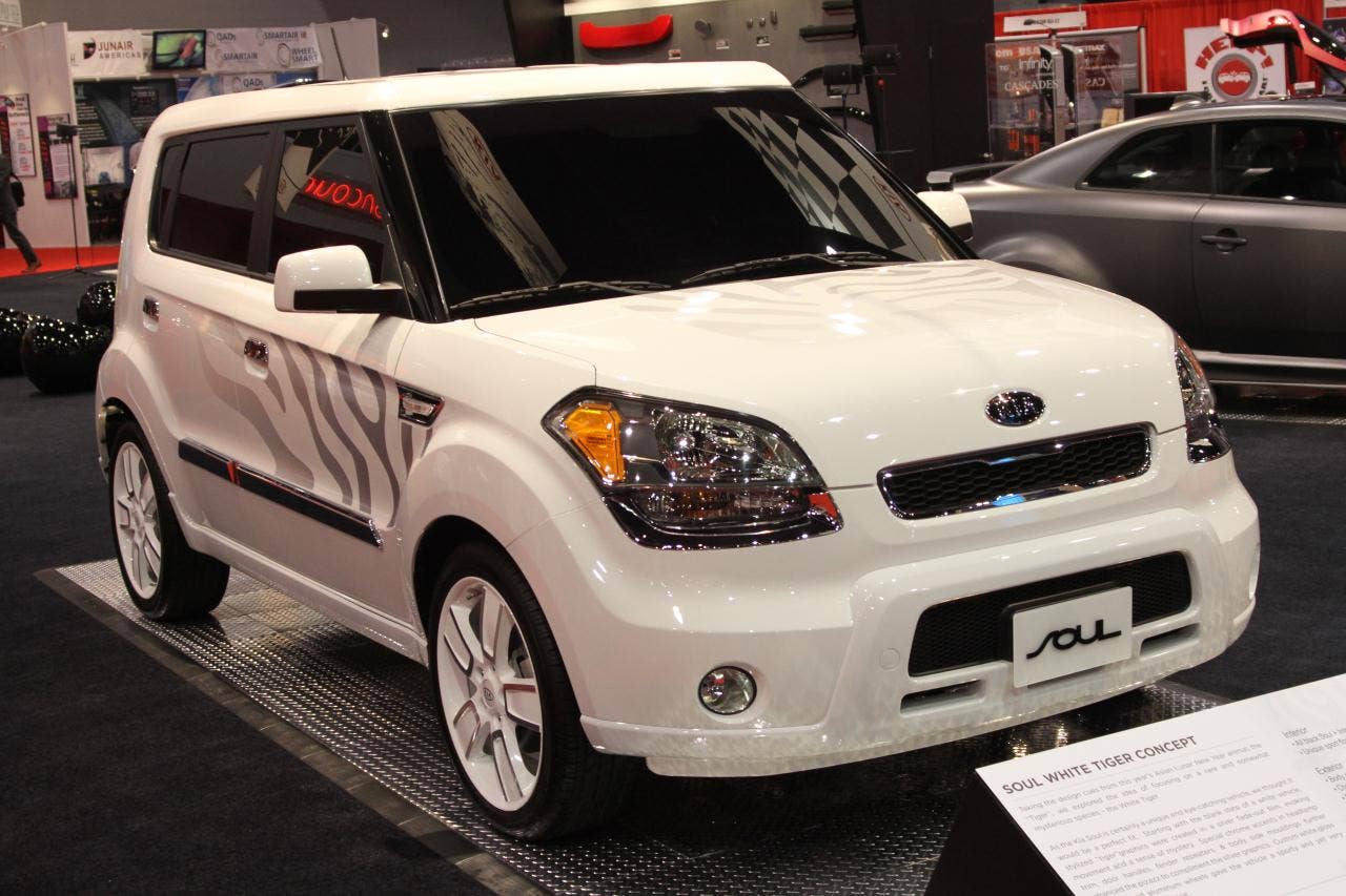 Kia Soul White Tiger