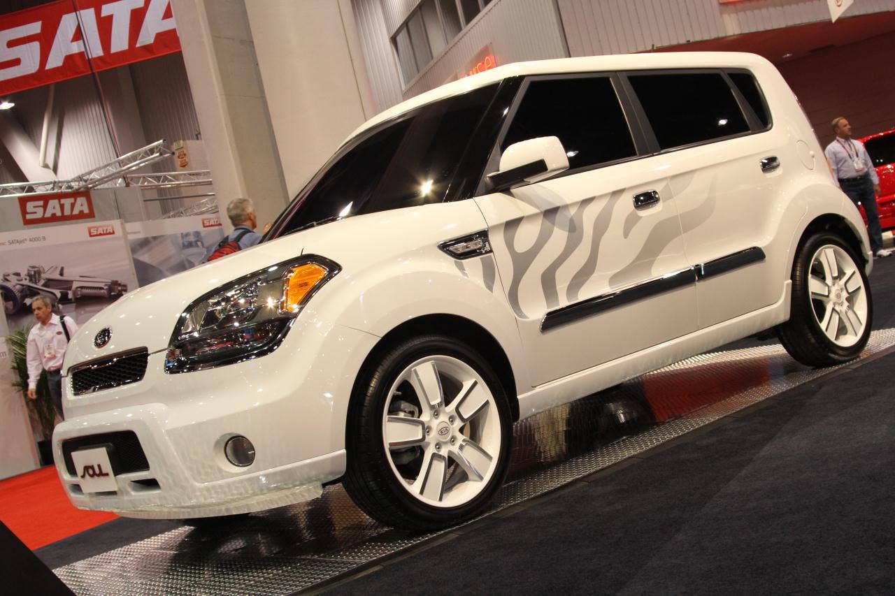 Kia Soul White Tiger