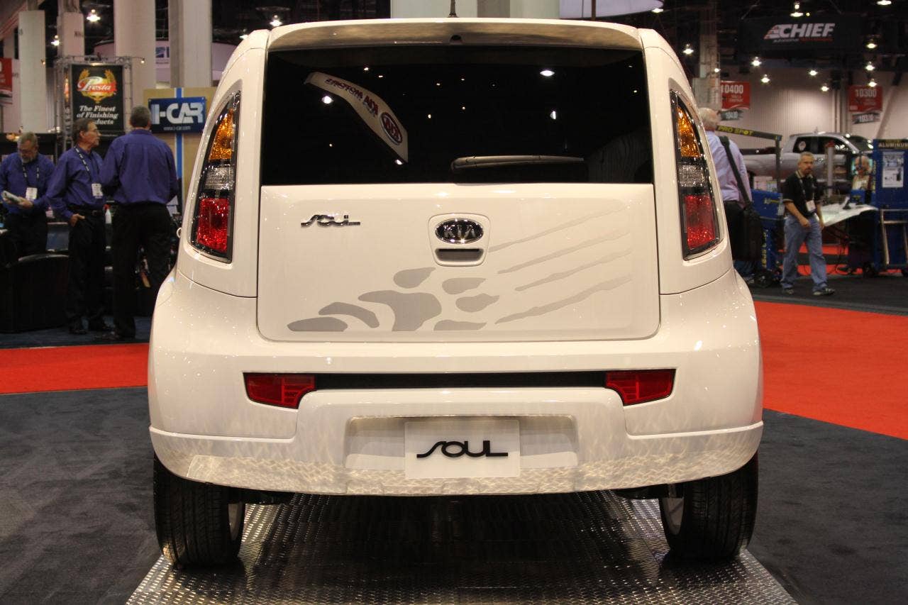 Kia Soul White Tiger