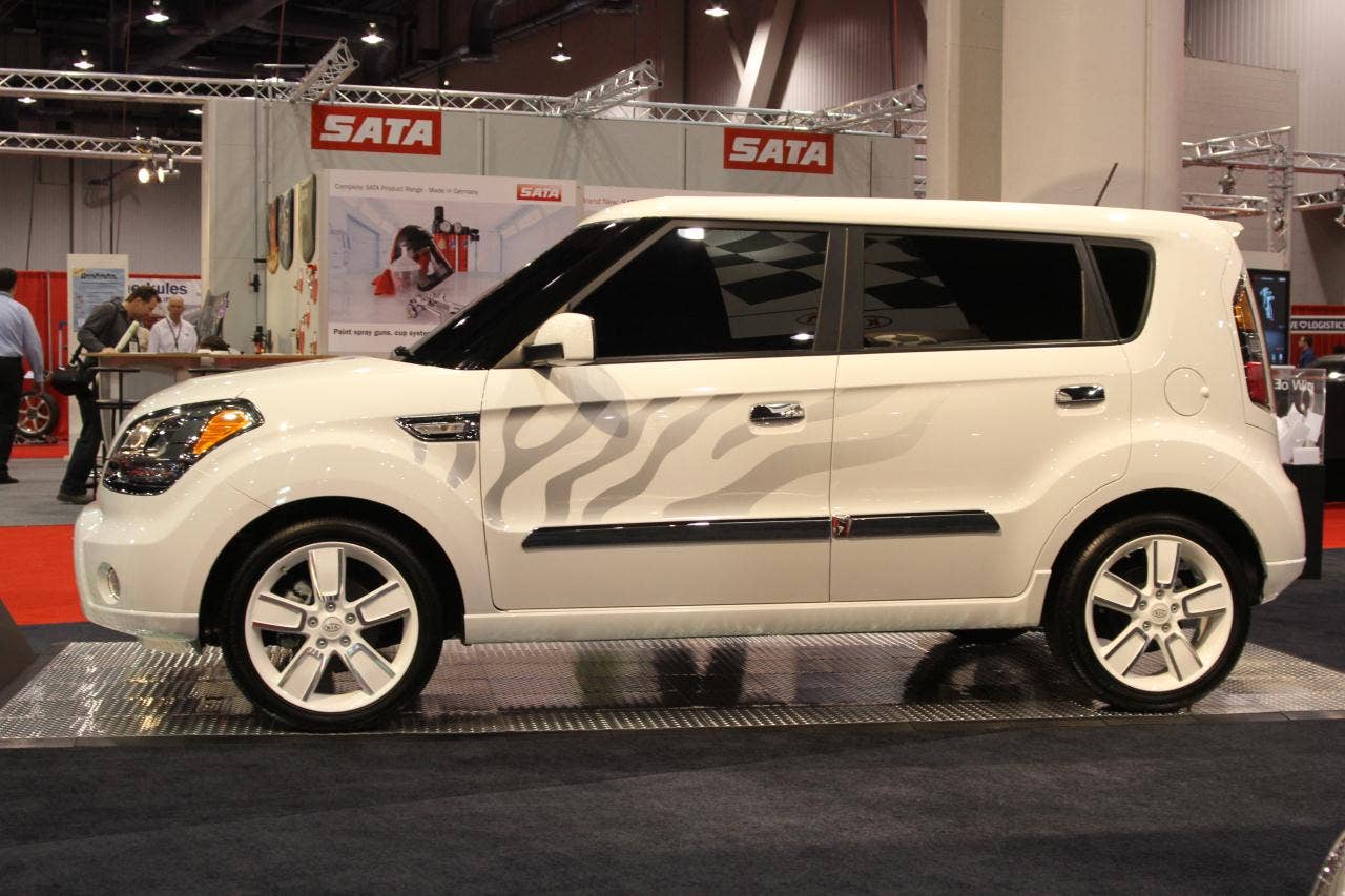 Kia Soul White Tiger