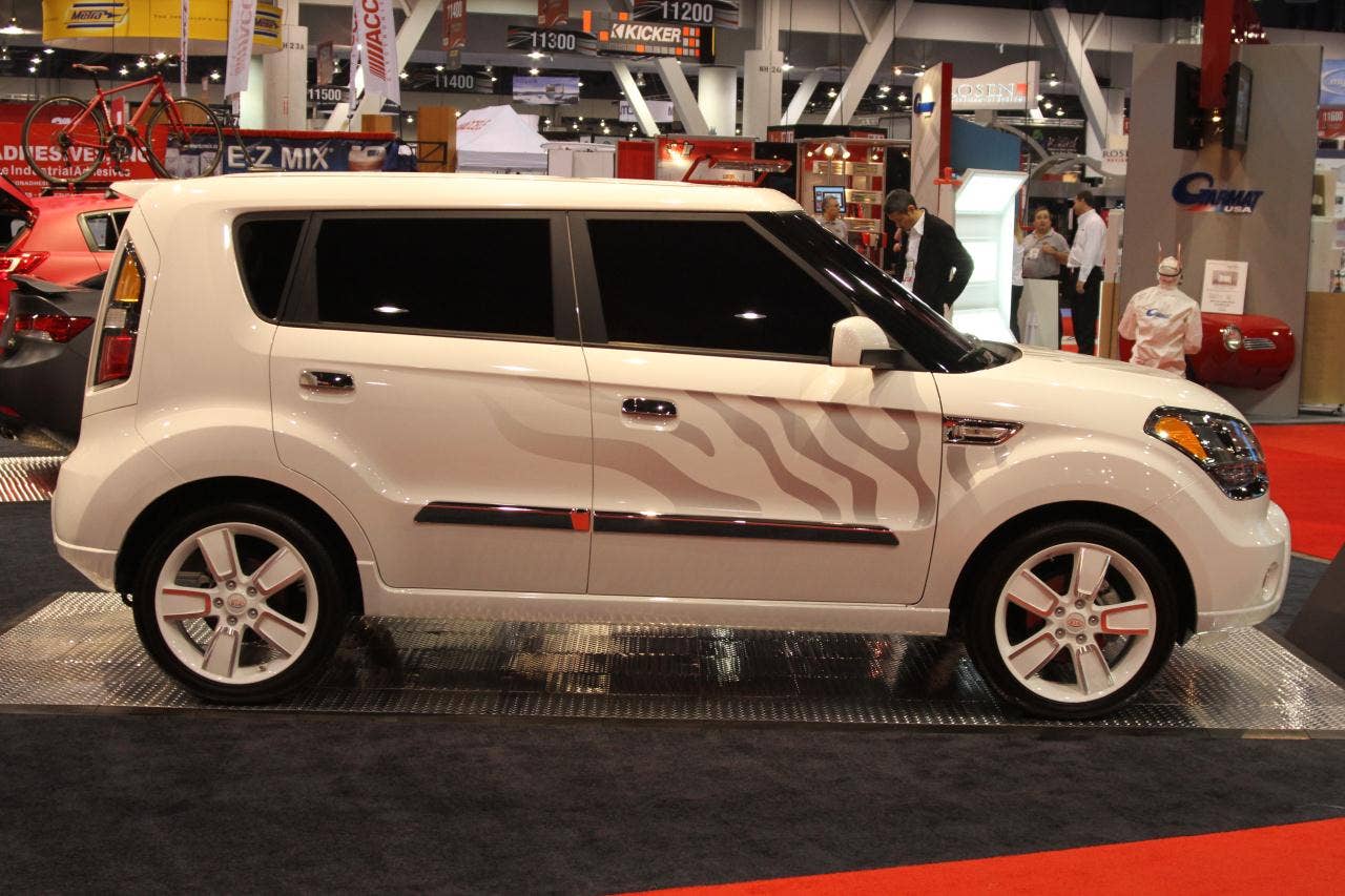 Kia Soul White Tiger