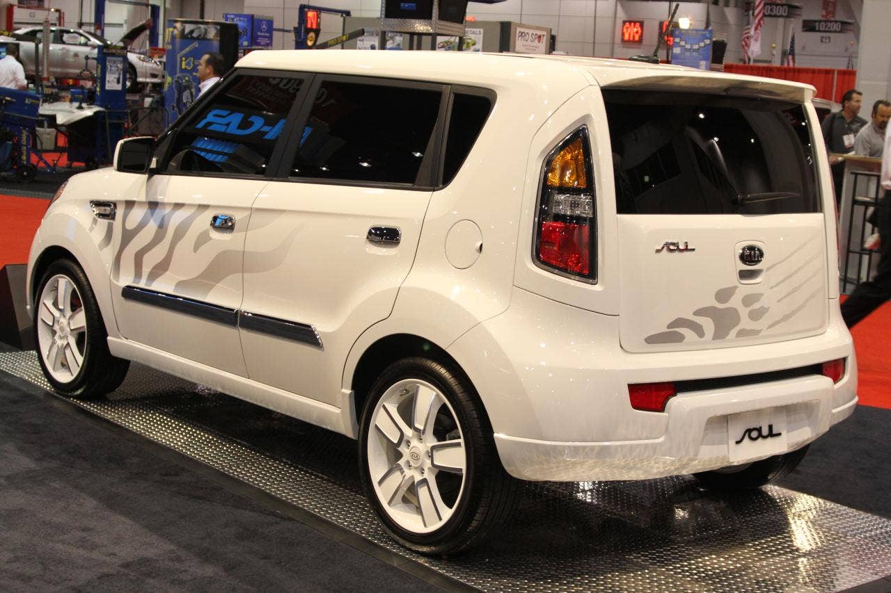 Kia Soul White Tiger