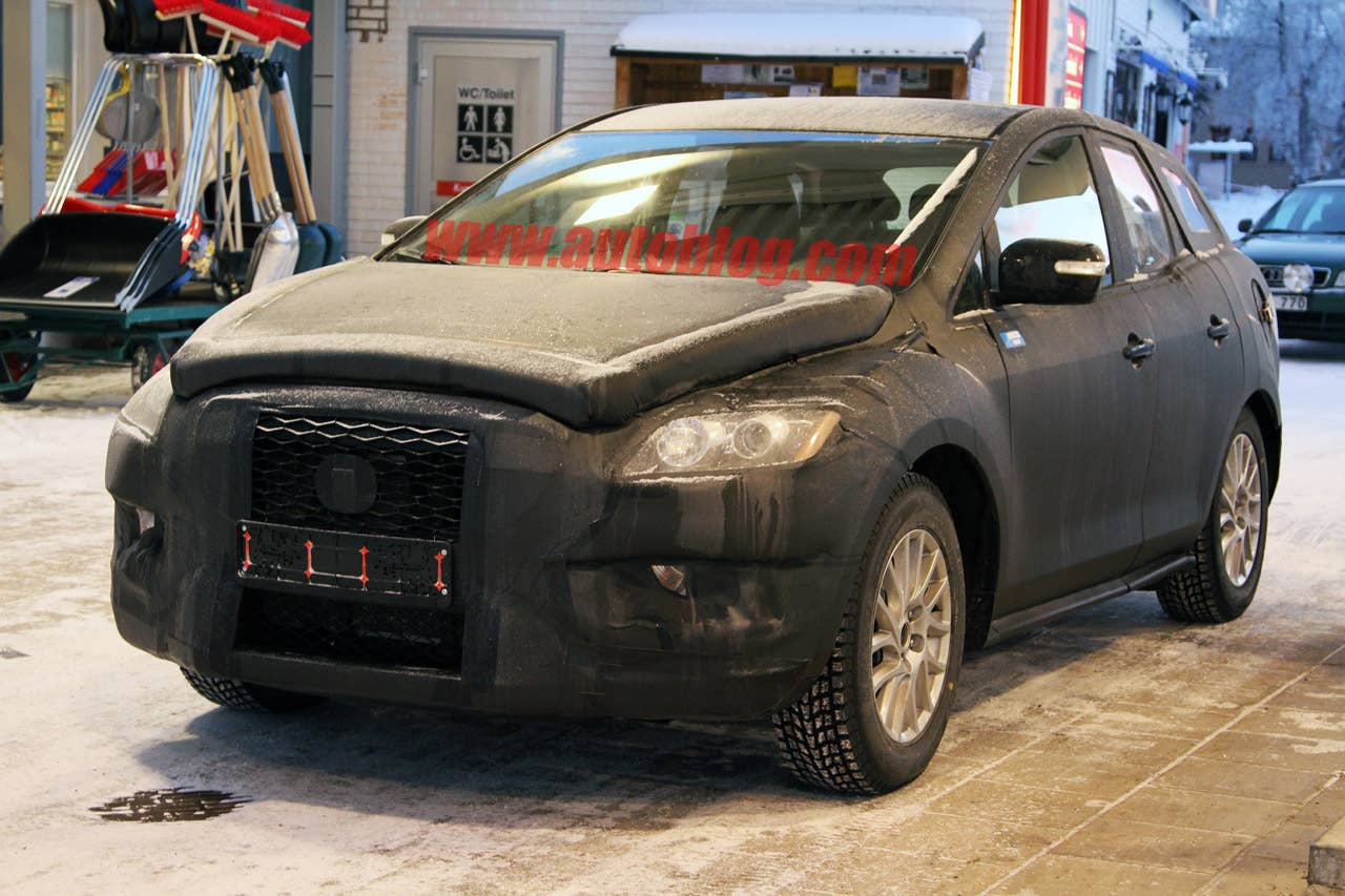 Mazda Small CUV spy shots