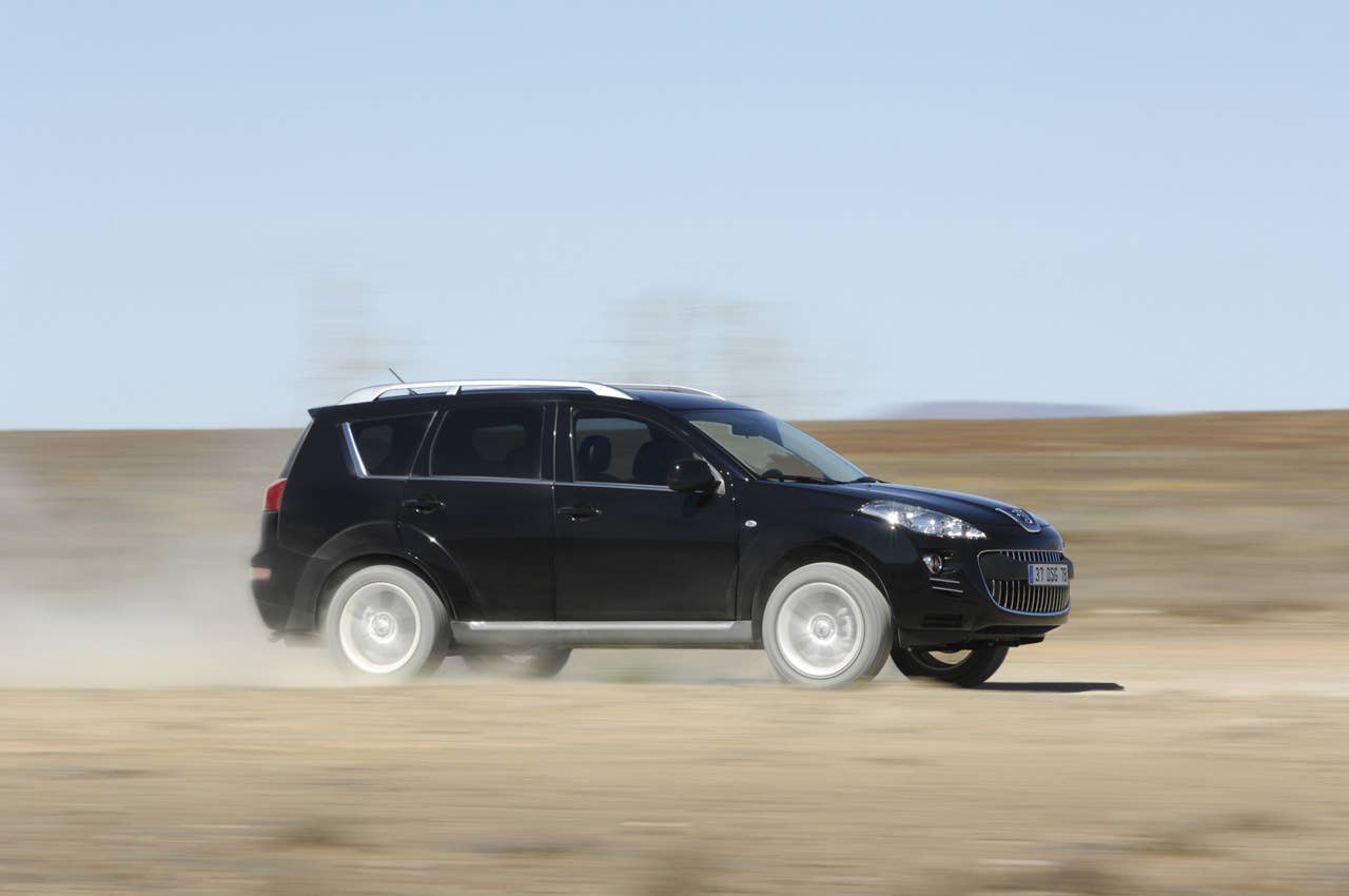 Attack of the Clones II: Peugeot 4007 info, photos - Autoblog