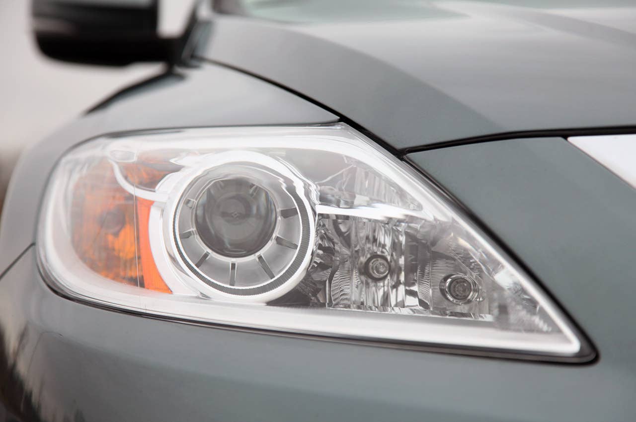 2012 Mazda CX-9 headlight