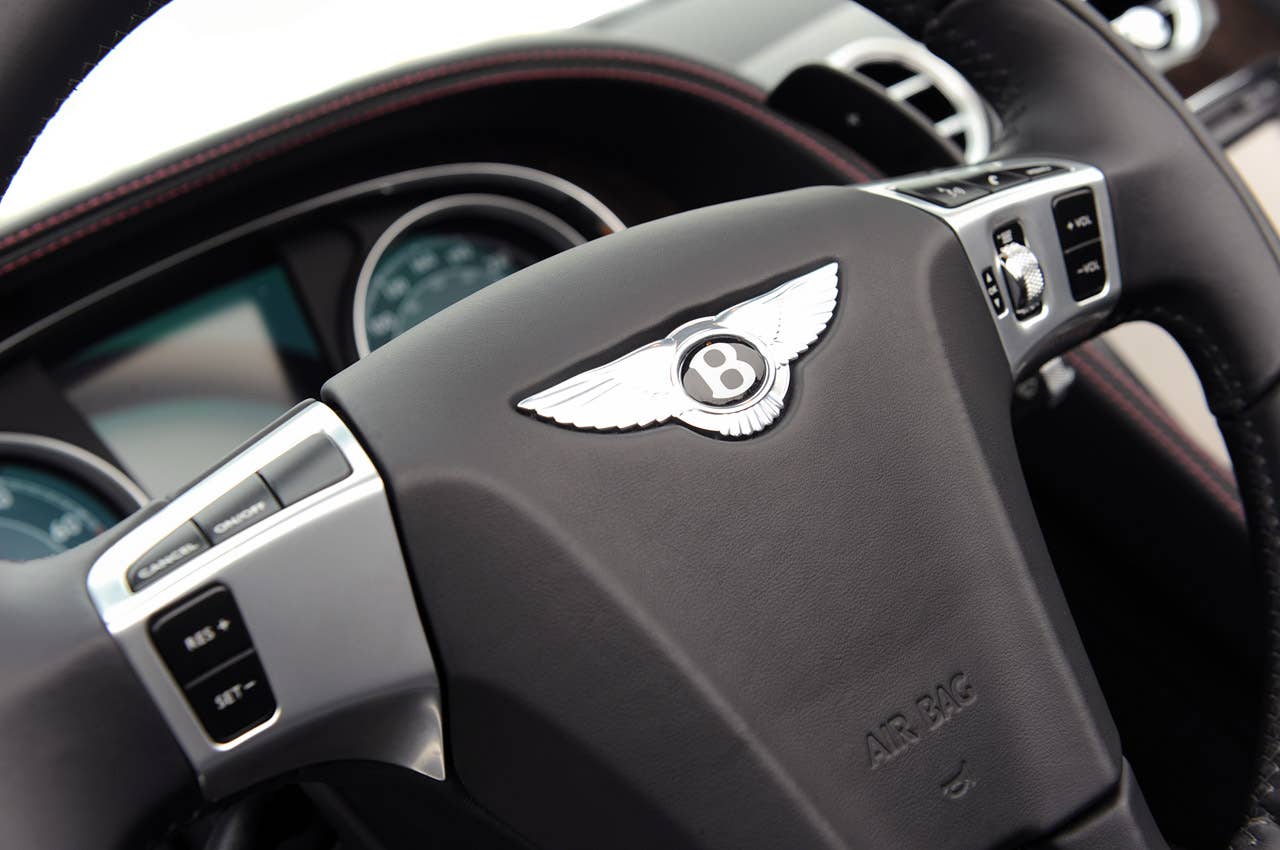 2012 Bentley Continental GTC steering wheel