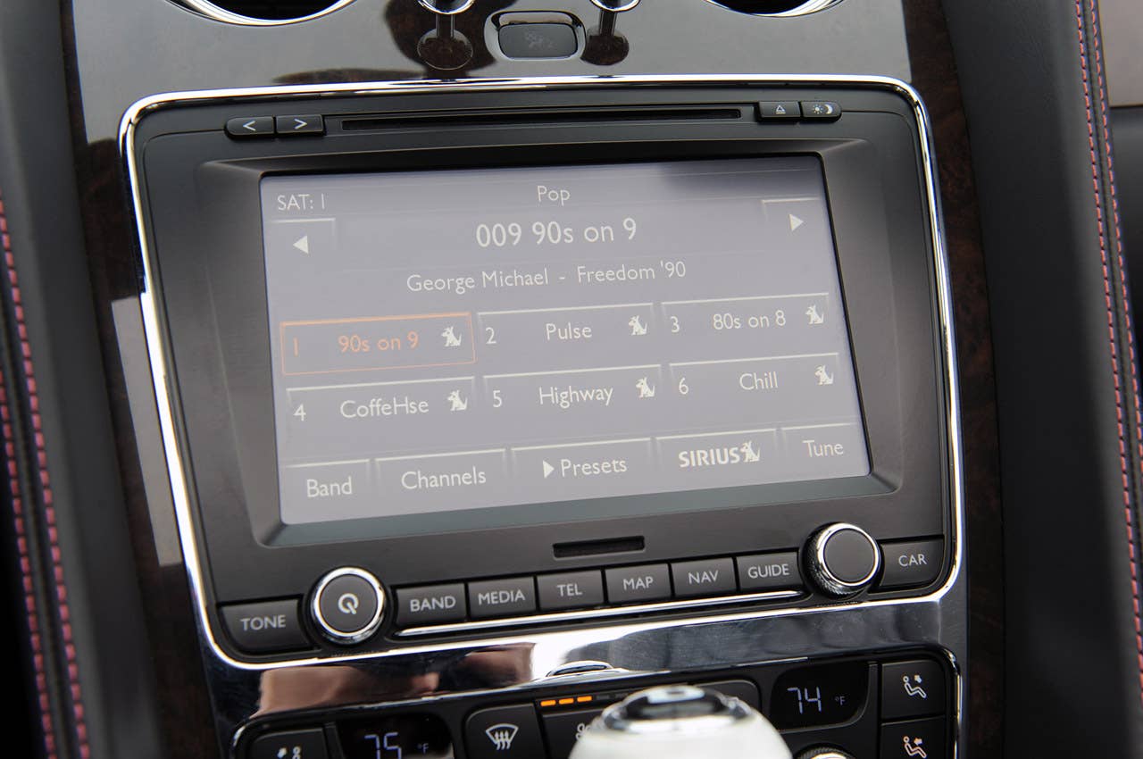2012 Bentley Continental GTC audio system display