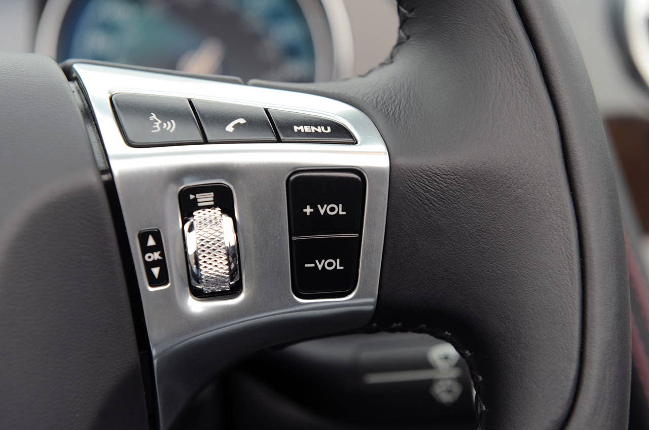 2012 Bentley Continental GTC steering wheel controls