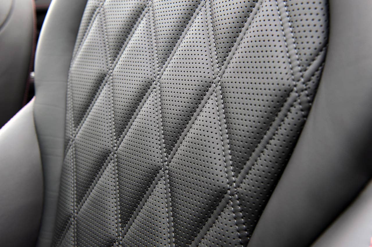 2012 Bentley Continental GTC seat detail