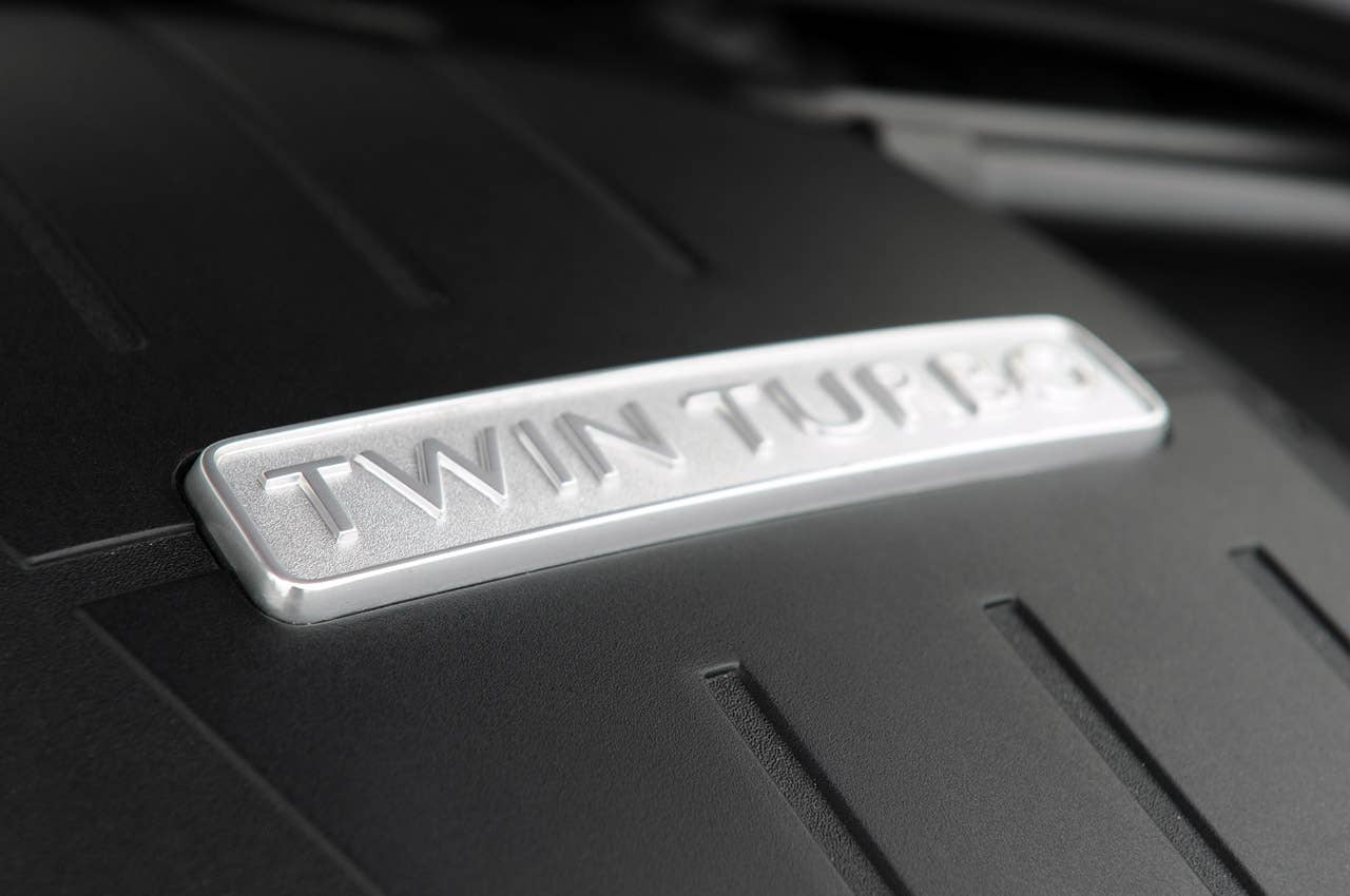2012 Bentley Continental GTC engine detail