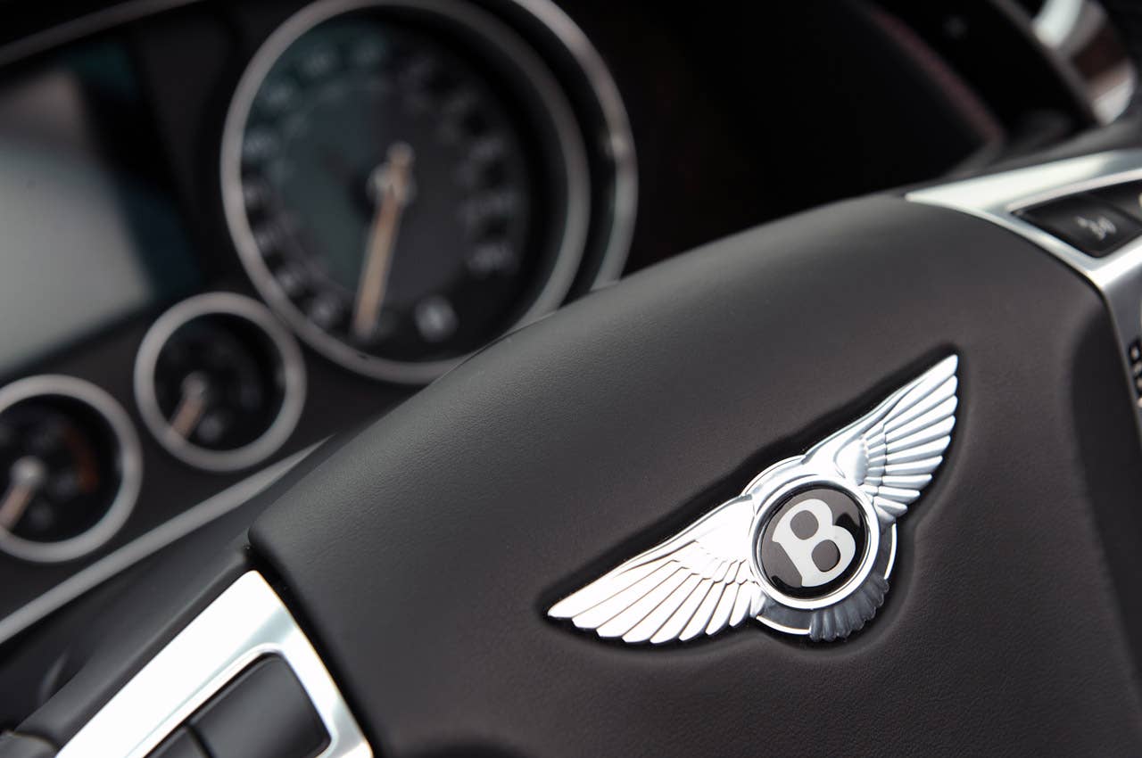 2012 Bentley Continental GTC steering wheel