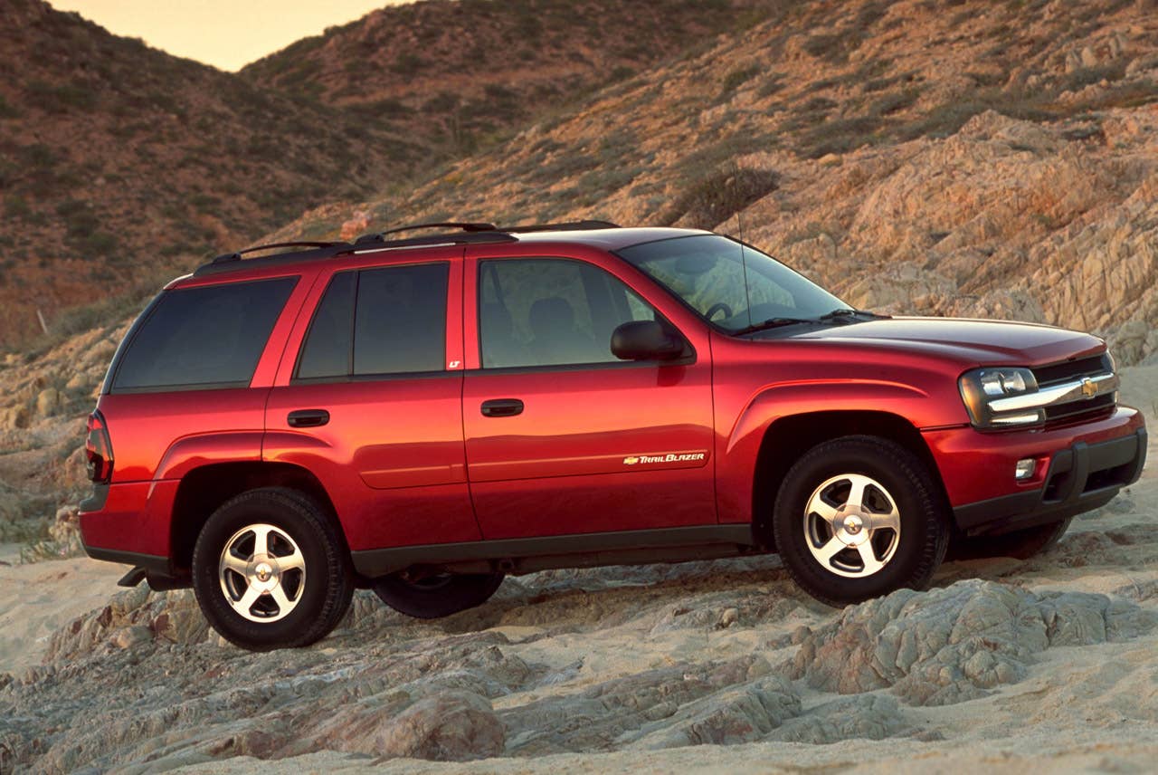 2004 Chevy Trailblazer. X04CT_TB003