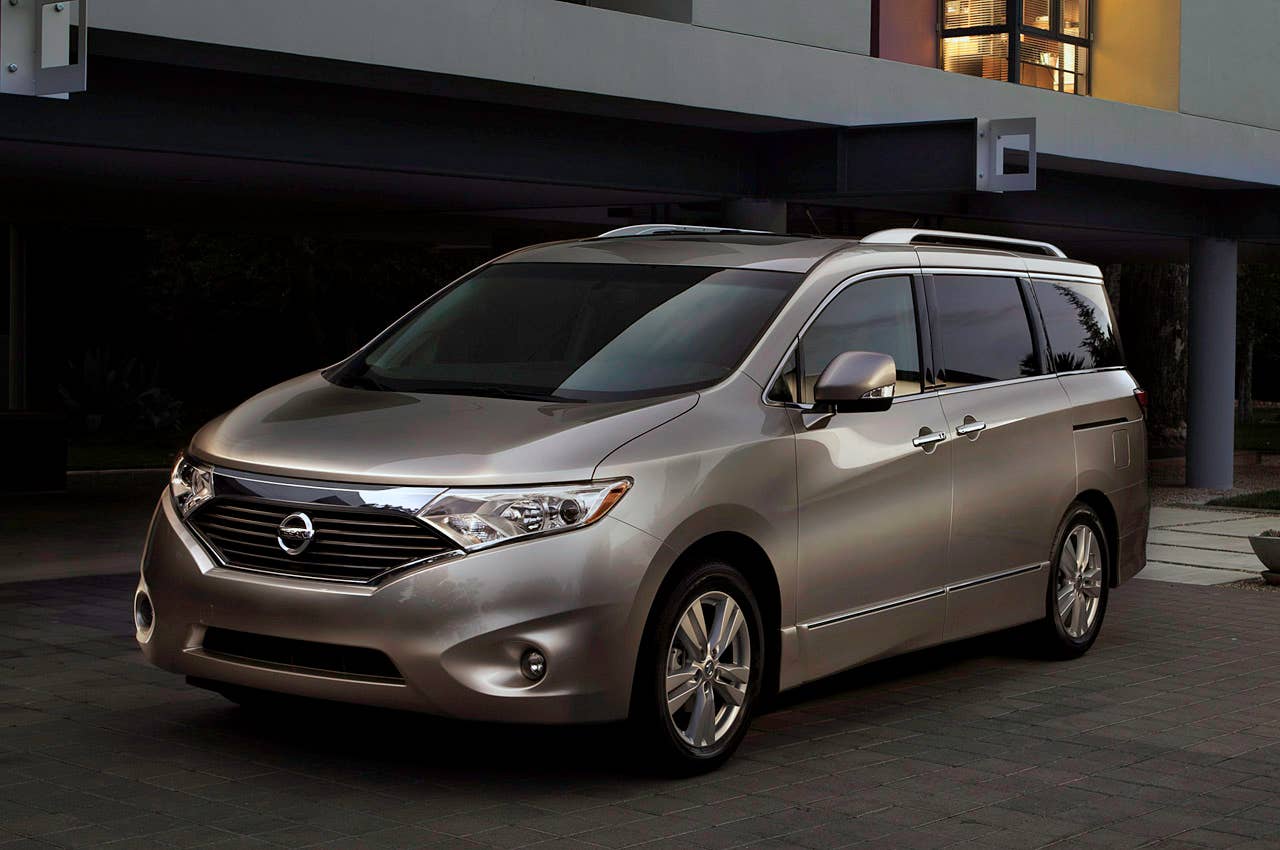 2011 Nissan Quest front 3/4 view