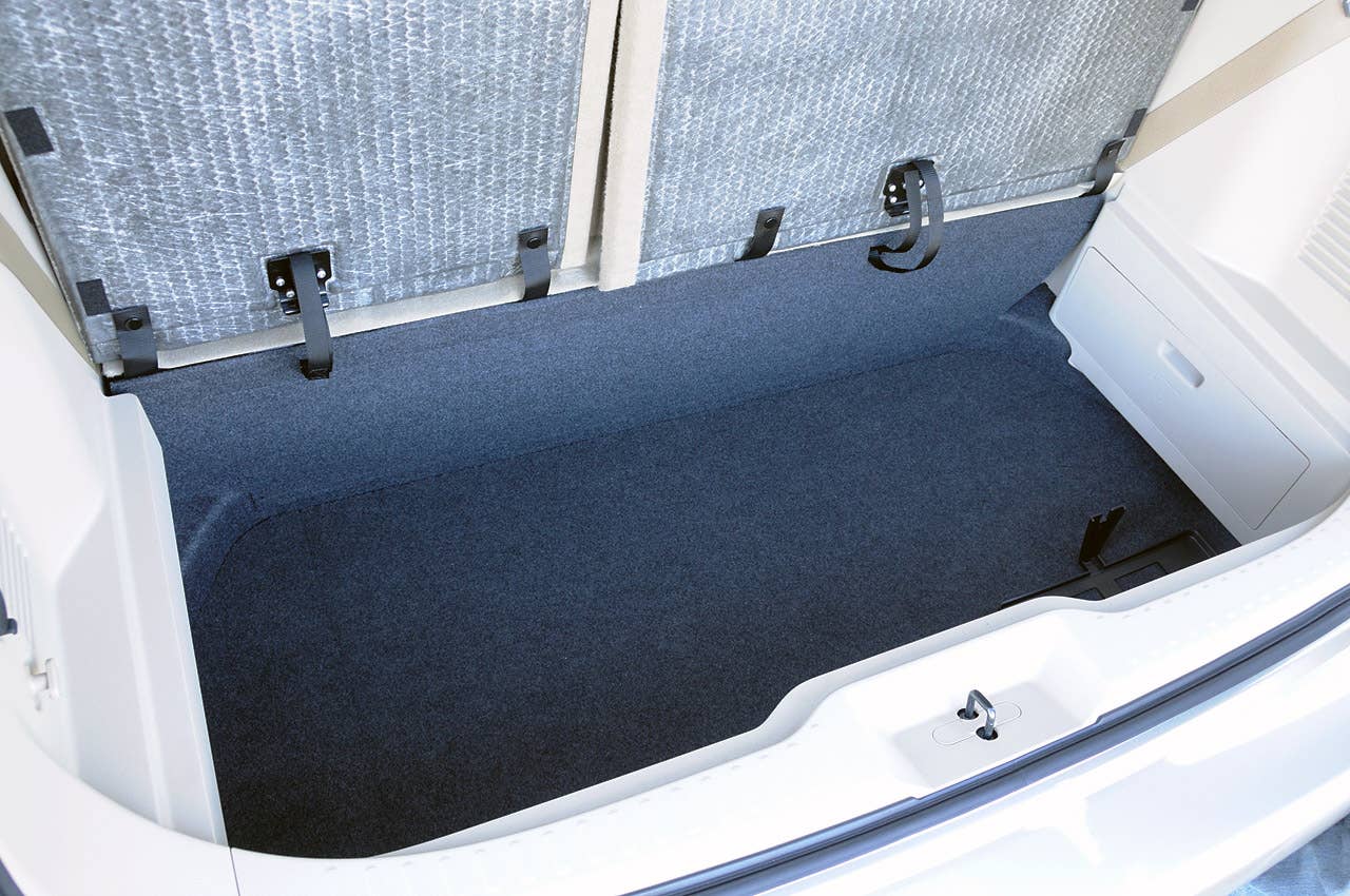 2011 Nissan Quest rear storage area
