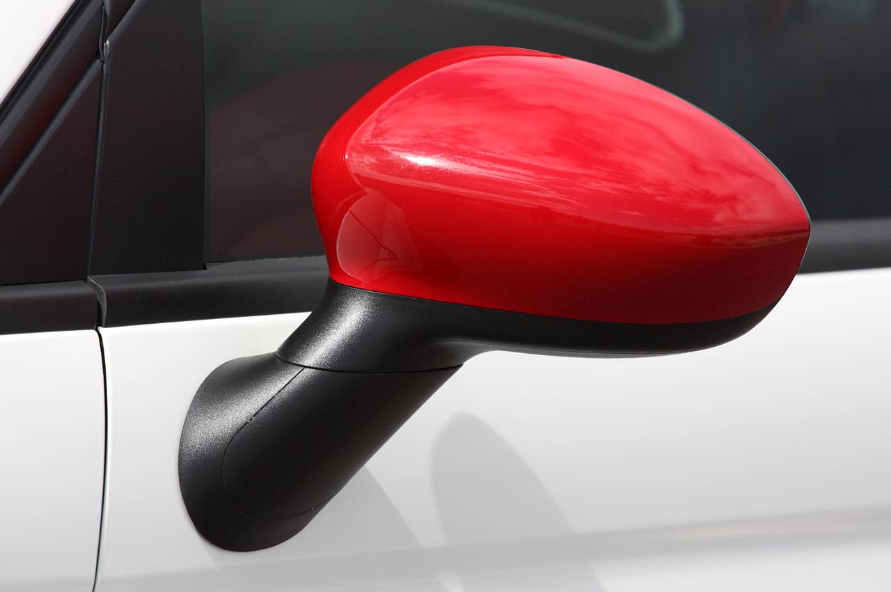 2012 Fiat 500 Abarth side mirror