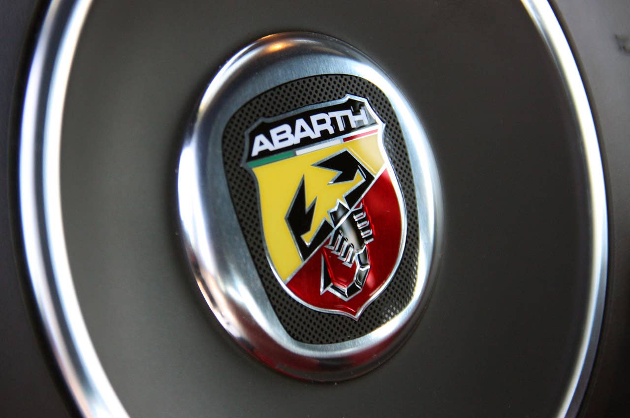 2012 Fiat 500 Abarth steering wheel detail
