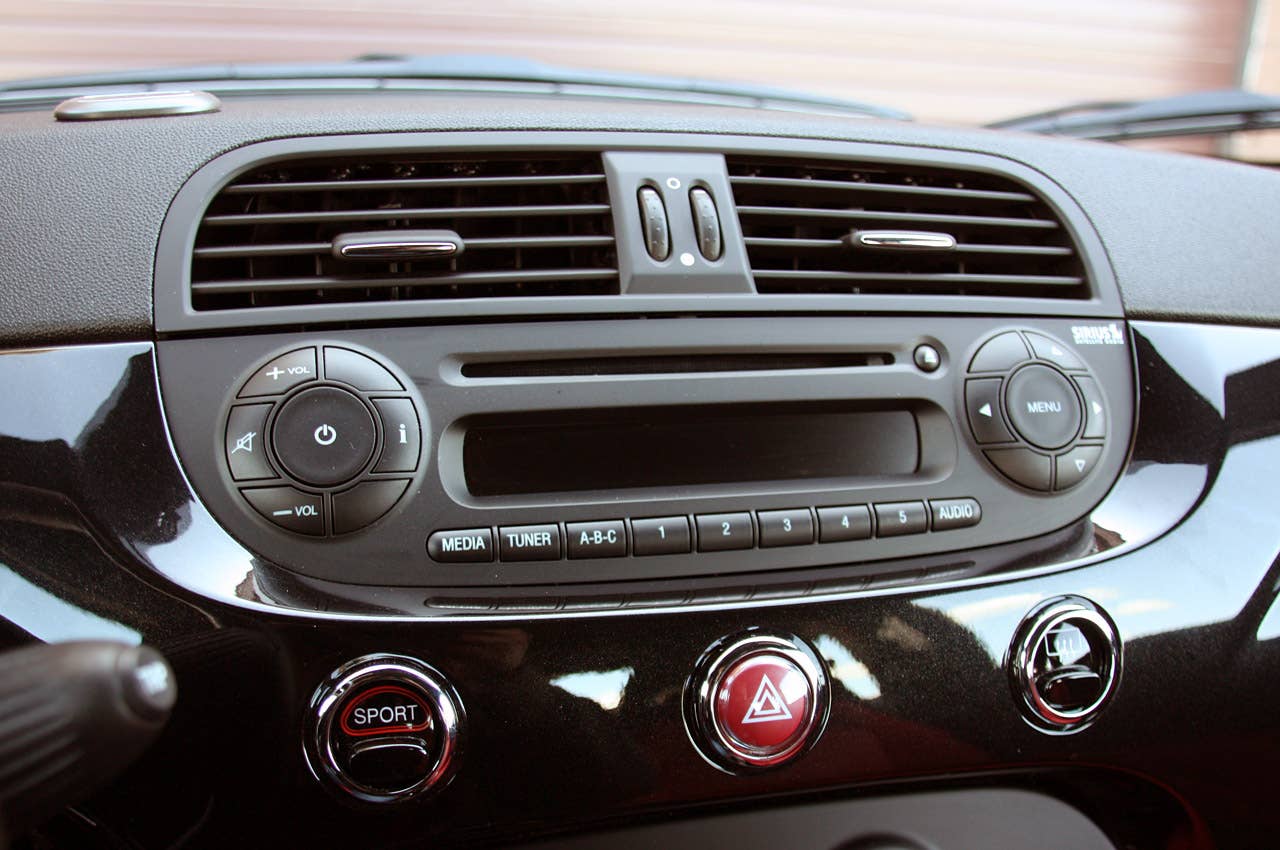 2012 Fiat 500 Abarth instrument panel