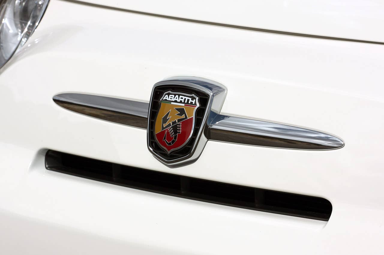 2012 Fiat 500 Abarth logo