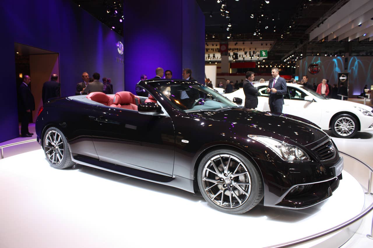 Paris 2010: 2011 Infiniti IPL G Convertible