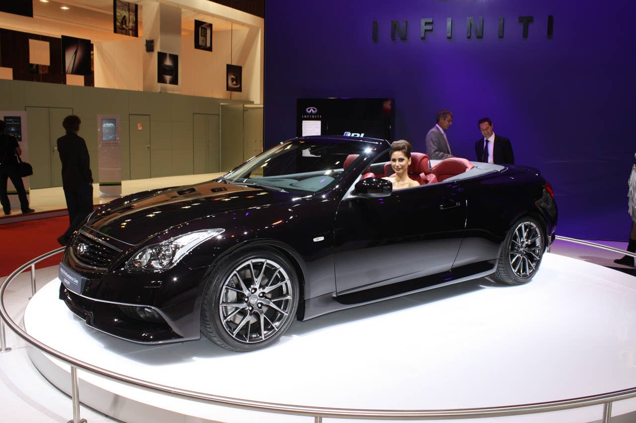 Paris 2010: 2011 Infiniti IPL G Convertible