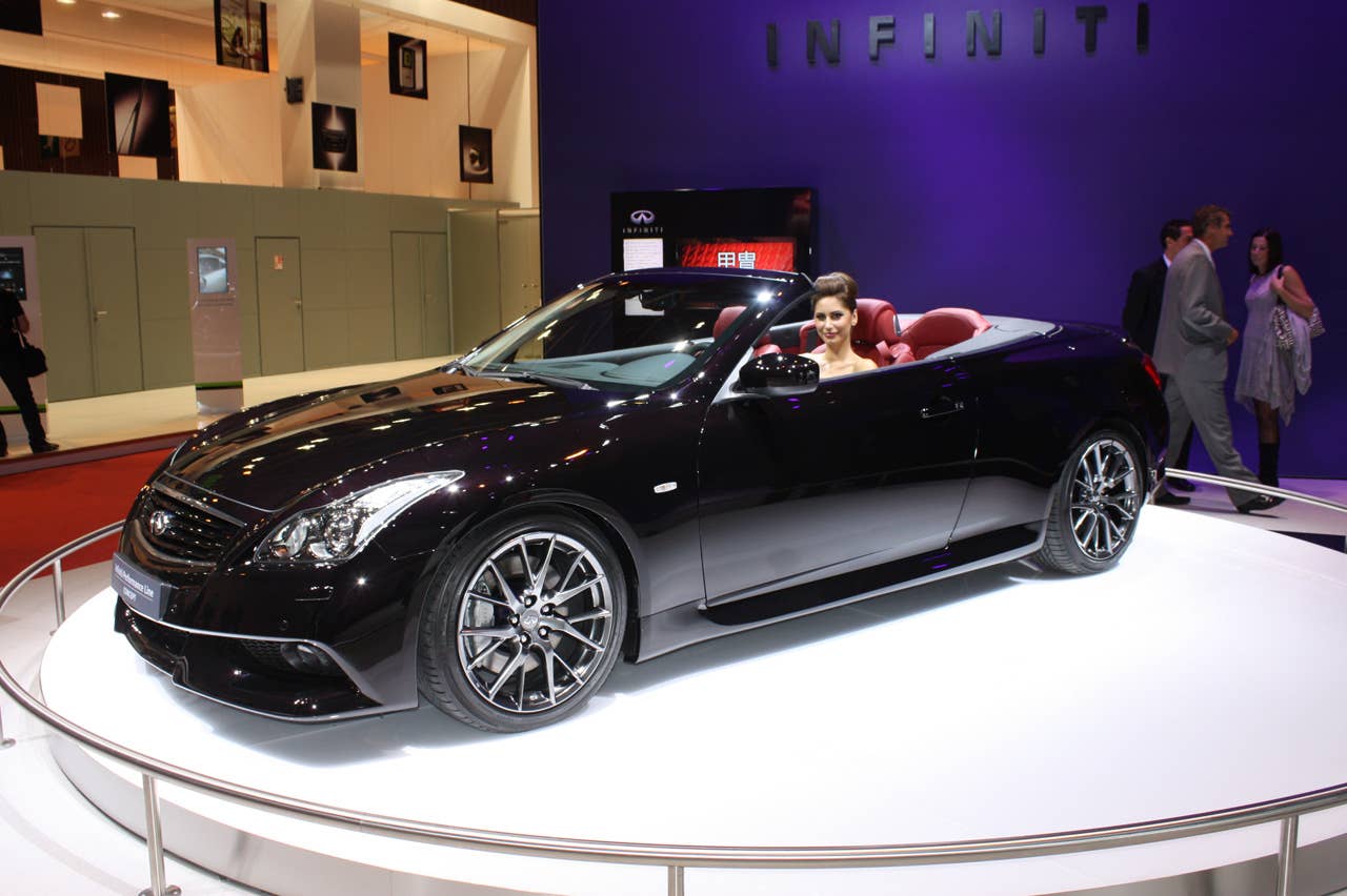 Paris 2010: 2011 Infiniti IPL G Convertible