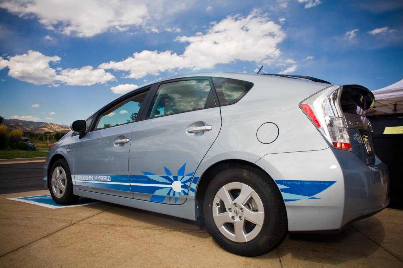 smart grid prius plug-in